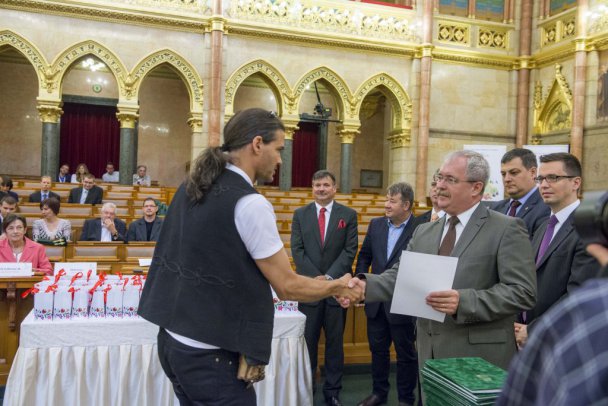 Dr. Fazekas Sándor földművelésügyi miniszter, egyben a Hungarikum Bizottság elnöke 